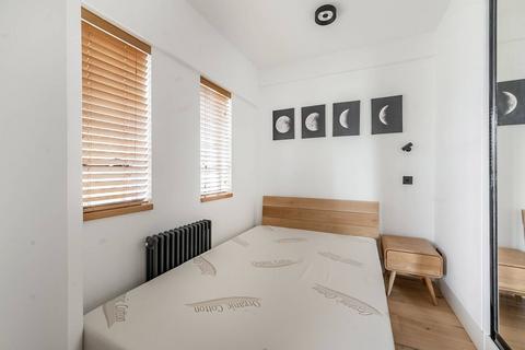 Sloane Avenue, Sloane Square, London, SW3