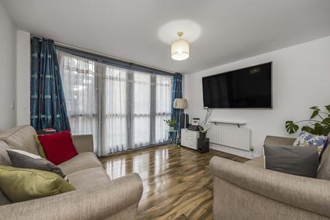 undefined, Kinglet Close, London, E7