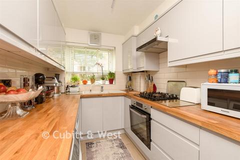 undefined, 13 Woodlands Road, Redhill RH1