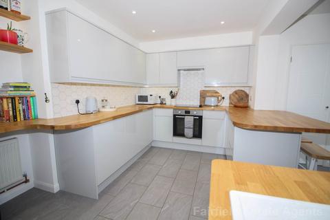 3 bedroom terraced house for sale, Gosforth Lane, South Oxhey