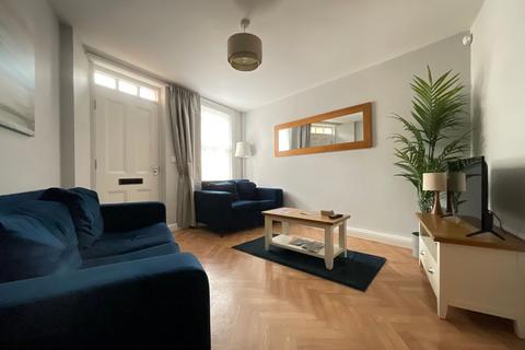 4 bedroom semi-detached house for sale, St. Martins Place, Scarborough, YO11