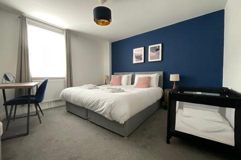 4 bedroom semi-detached house for sale, St. Martins Place, Scarborough, YO11