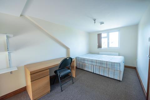 5 bedroom terraced house to rent, De Beauvoir Road, Reading, RG1
