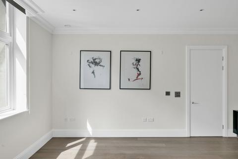 undefined, Sterling Mansions, 75 Leman Street, London, E1