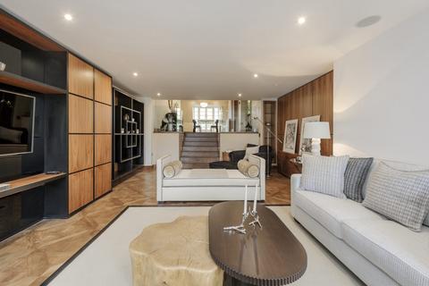 4 bedroom apartment to rent, Cadogan Place, Knightsbridge, SW1X