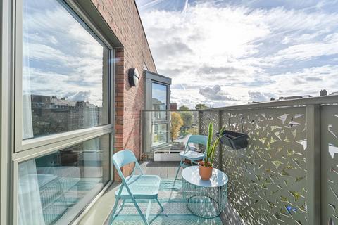2 bedroom flat for sale, Lomond Grove, Camberwell, LONDON, SE5