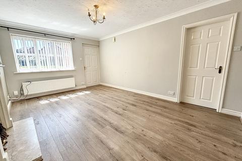 25 Vicarage Gardens, Burscough, Ormskirk, L40 7UU