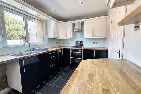 25 Vicarage Gardens, Burscough, Ormskirk, L40 7UU