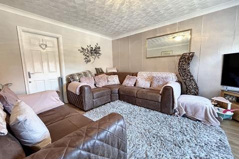 4 bedroom semi-detached house for sale, Priory Close, Burscough, L40