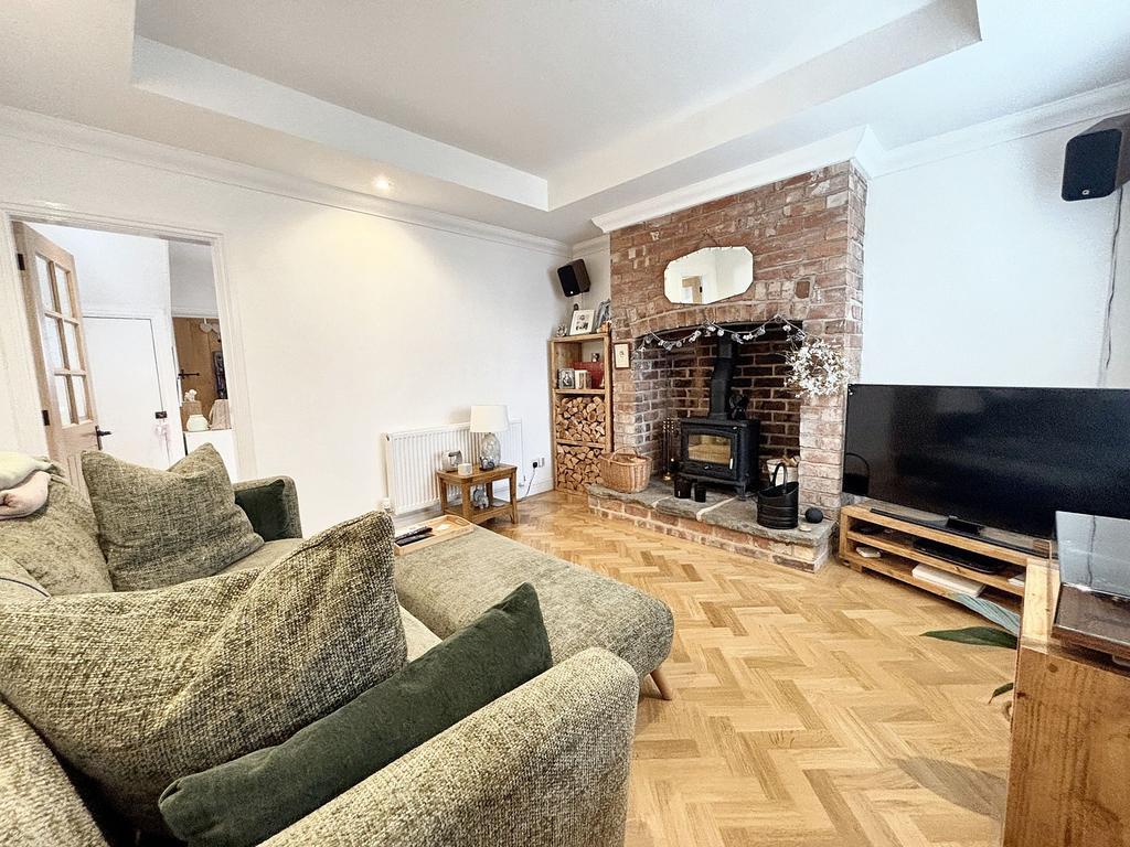 Lounge Additional