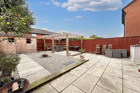 3 bedroom semi-detached house for sale, Glovers Way, Burscough, L40