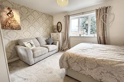 undefined, Glovers Way, Burscough, L40