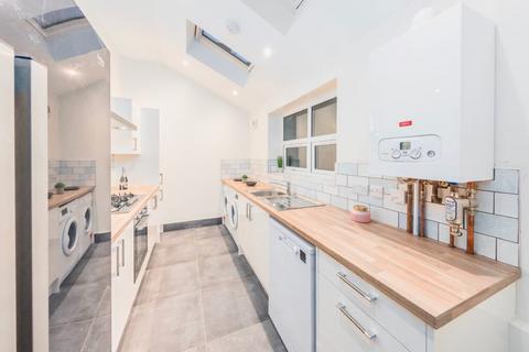5 bedroom terraced house to rent, Luther Street, Leicester LE3