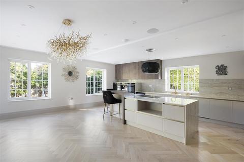 5 bedroom detached house for sale, Northgate Avenue, Bury St. Edmunds
