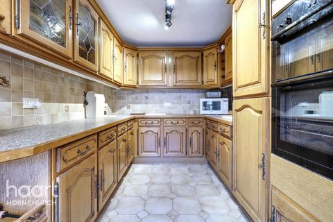undefined, Veny Crescent, Hornchurch