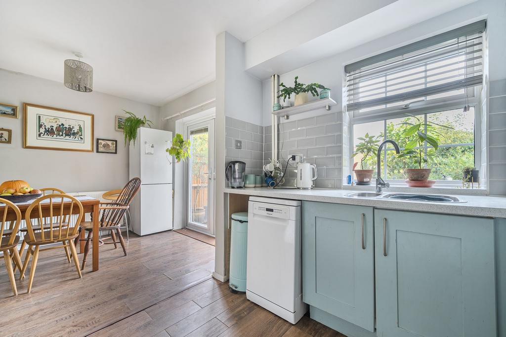 Kitchen/Dining