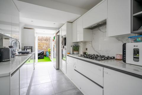 4 bedroom house for sale, Temple Road, Windsor