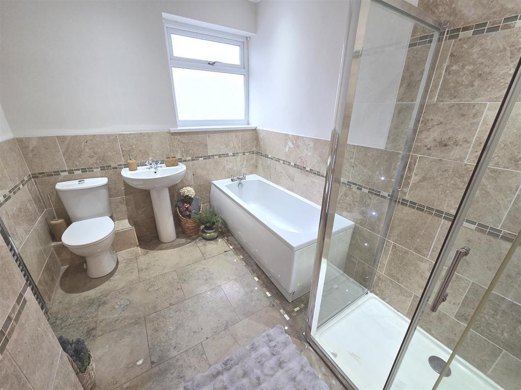 Z16j As Jc LEODVioc L-qn HA.jpg