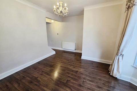 undefined, Victoria Avenue, Crook