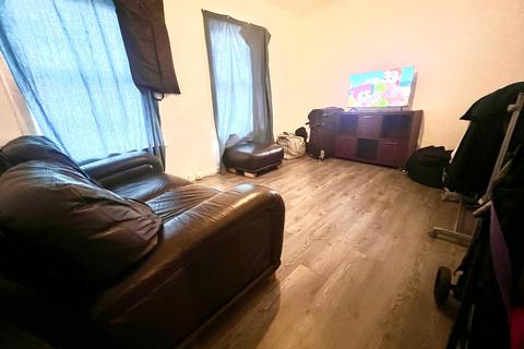 1 bedroom apartment for sale, Flat 2, 148 High Town Road, Luton, Bedfordshire