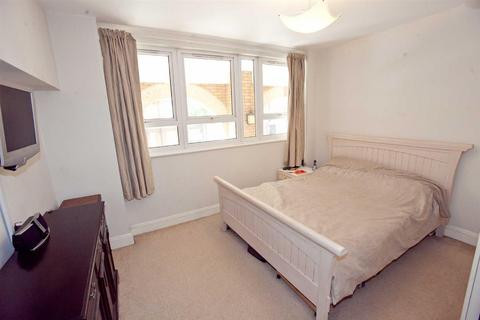 undefined, Rotherhithe Street, Rotherhithe SE16