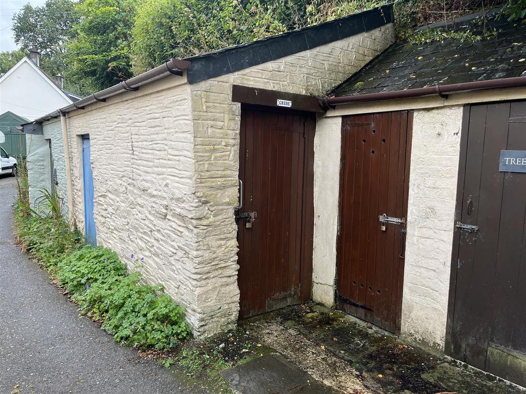 Outbuilding.JPG