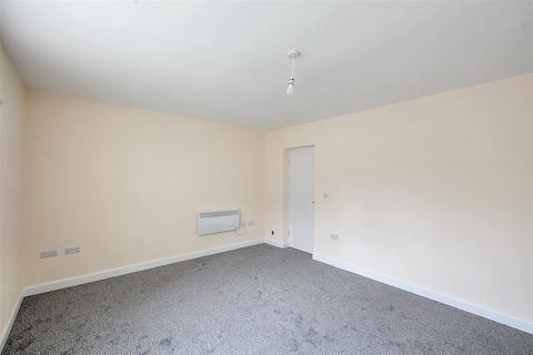 undefined, Derwent Crescent, Nottingham NG5