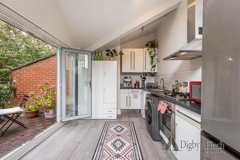 2 bedroom apartment for sale, Main Road, Radcliffe-On-Trent, Nottingham