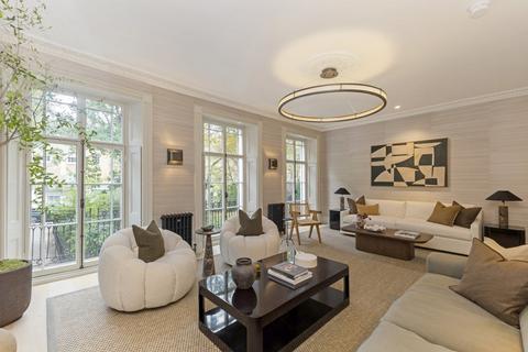 Brompton Square, Knightsbridge, London