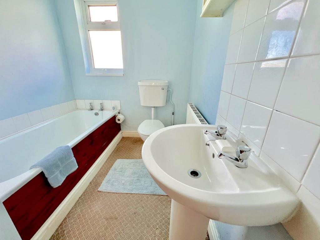 Bathroom 2