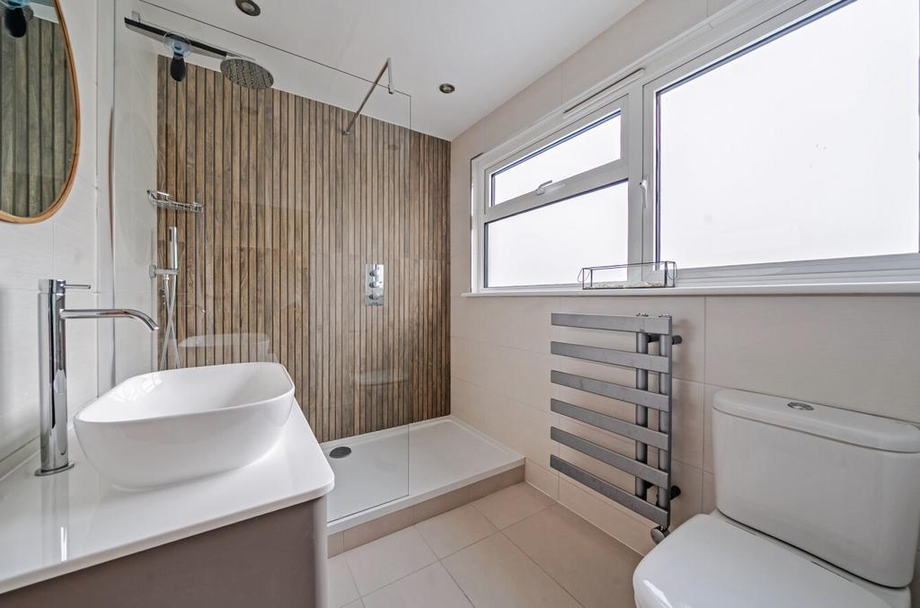 1369598-26-68f166...