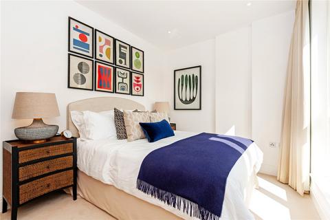 undefined, Pinewood Gardens, Teddington, TW11