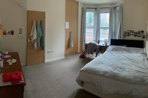 undefined, Basingstoke Road, Reading, RG2