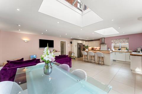 undefined, Littleheath Lane, Cobham, KT11