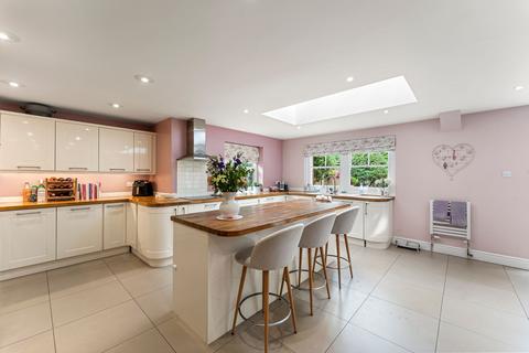 undefined, Littleheath Lane, Cobham, KT11