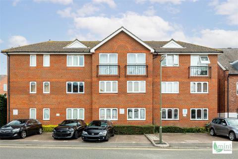 1 bedroom apartment for sale, Gogmore Lane, Chertsey KT16
