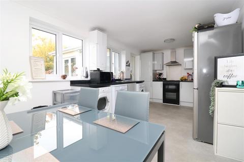 3 bedroom end of terrace house for sale, Old Forge Road, Boreham, Chelmsford