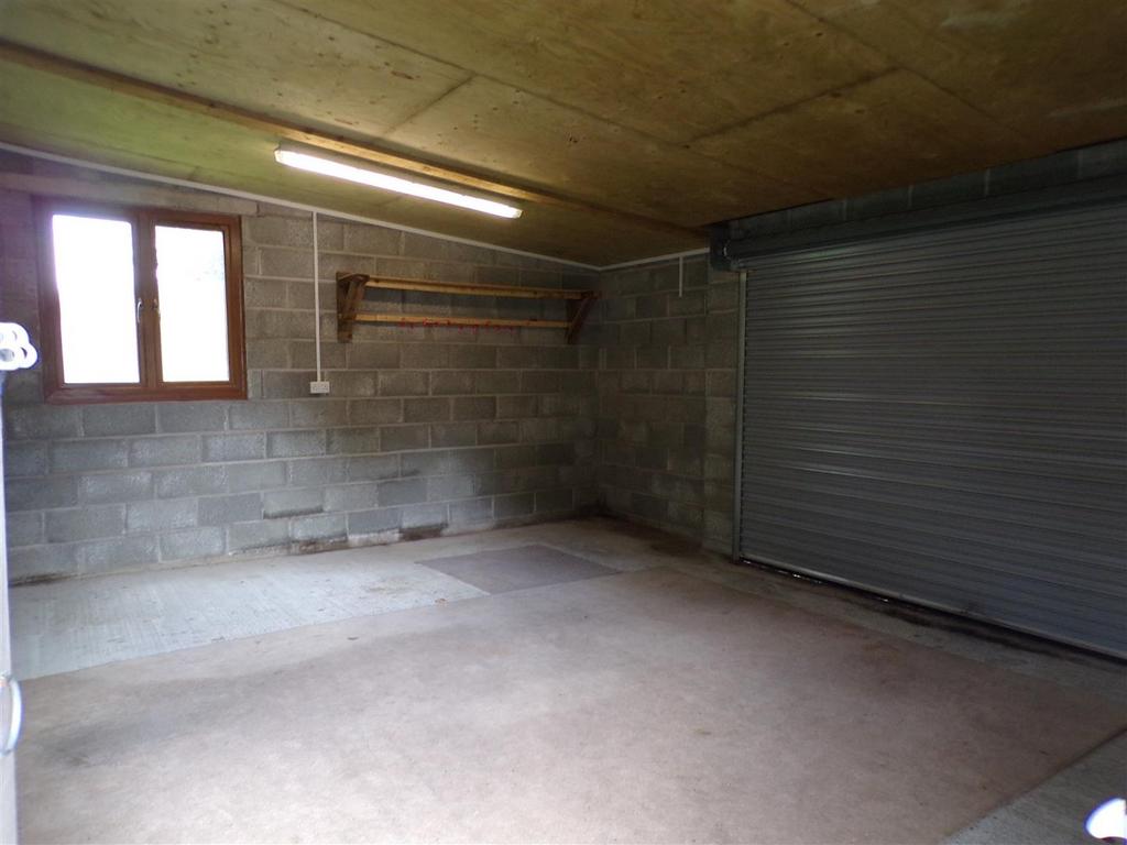 Garage.JPG