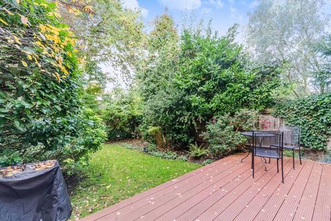 2 bedroom flat to rent, Holmbush Road, Putney, London, SW15