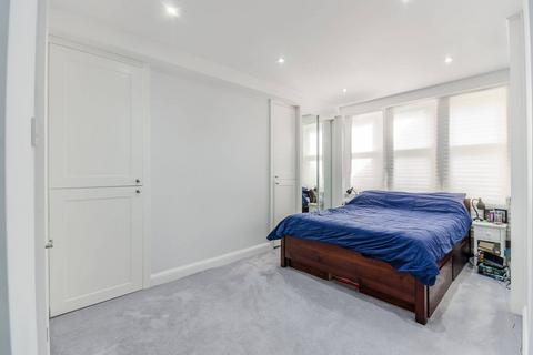 2 bedroom flat to rent, Holmbush Road, Putney, London, SW15