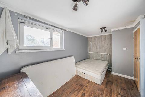 Russell Road, Tottenham, London, N15