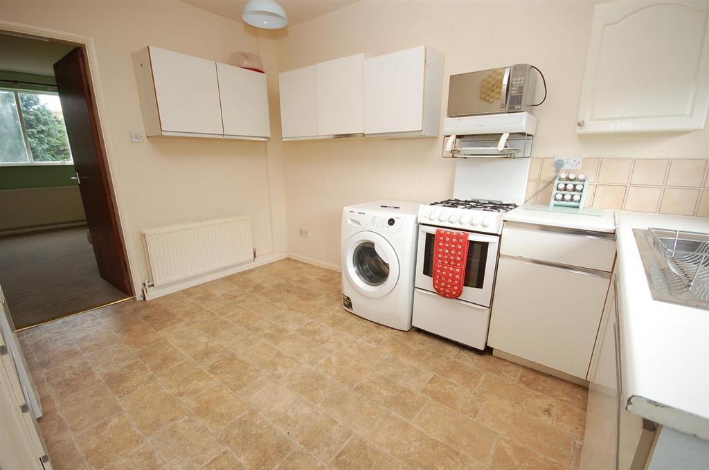 Annex Kitchen 2.jpg