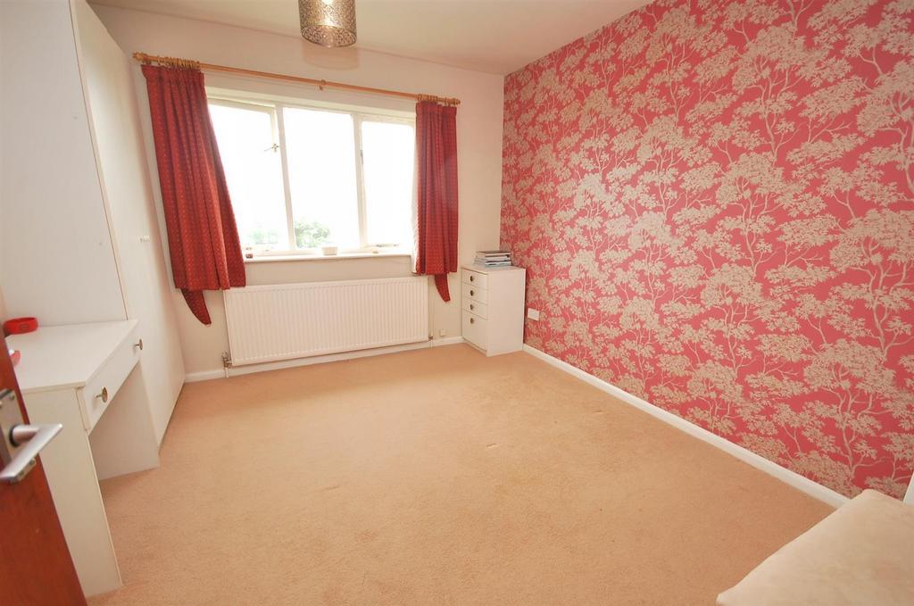 Annex Bed 1.jpg