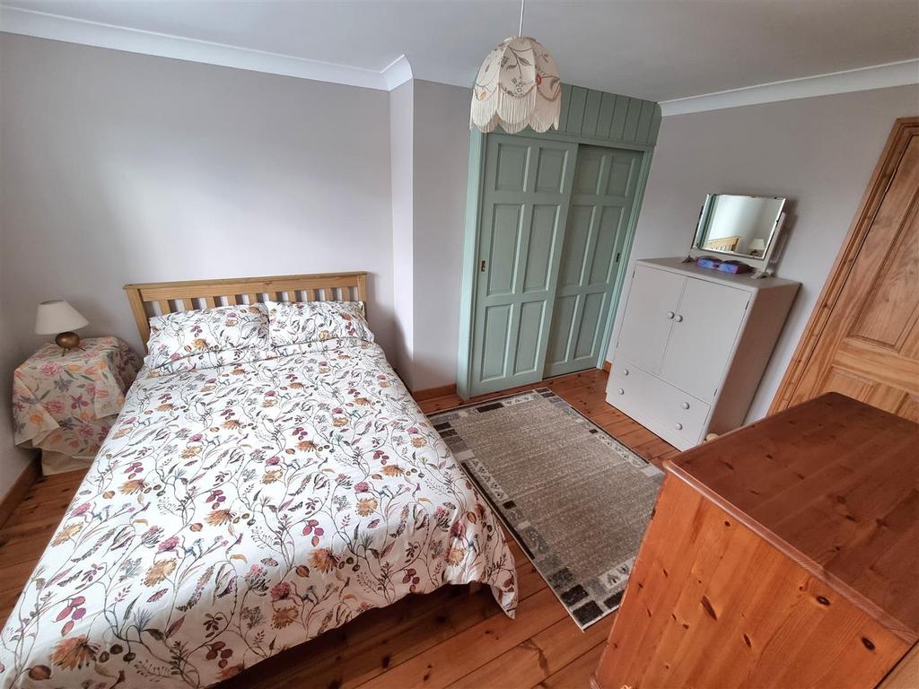 Bed 2.1.jpg