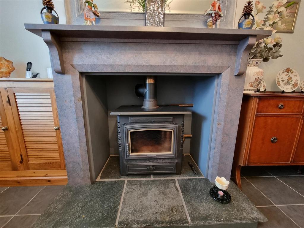 Fireplace.jpg