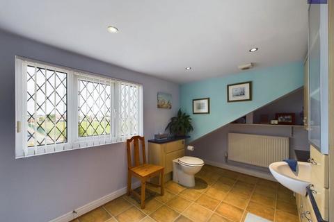 21 Arnold Avenue, Blackpool, FY4 2EN