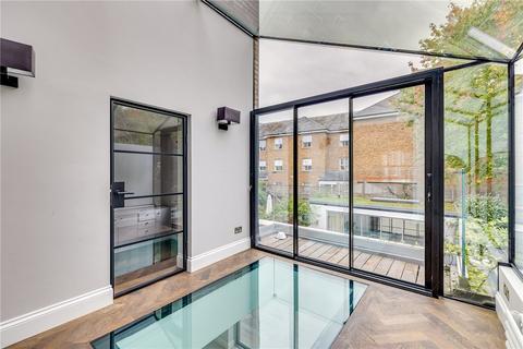 undefined, Walham Grove, London, SW6