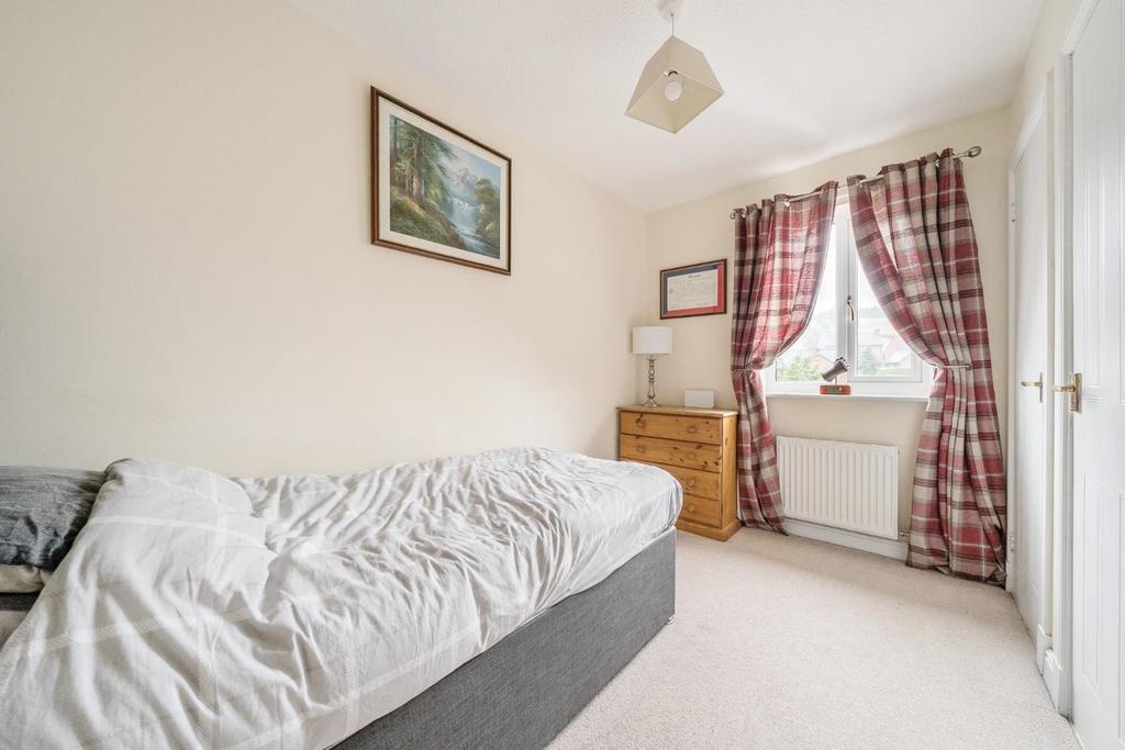 Bedroom 4.jpg