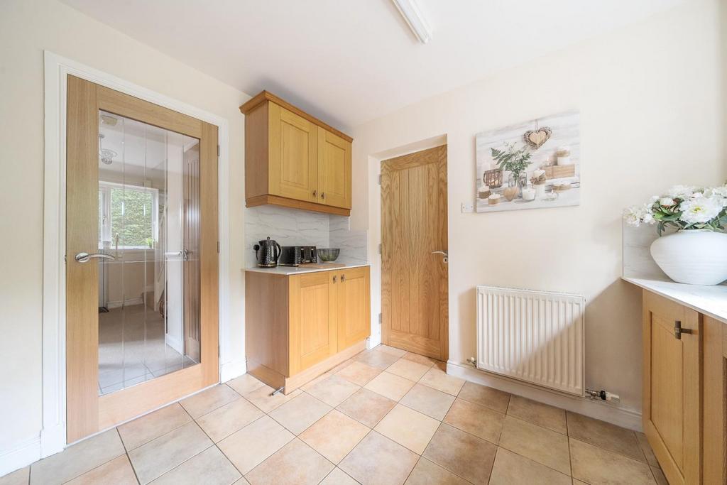 Kitchen corner.jpg