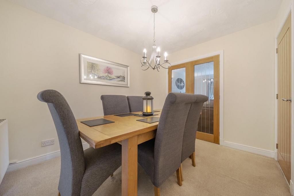 Dining Room to Lounge.jpg